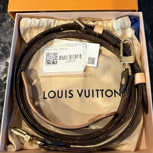 ‼️SOLD‼️Brand New Louis Vuitton adjustable shoulder strap - Picture 7 of 10
